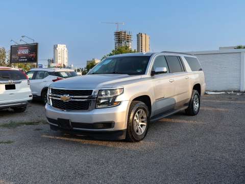 Chevrolet Suburban PAQ A LS 2019